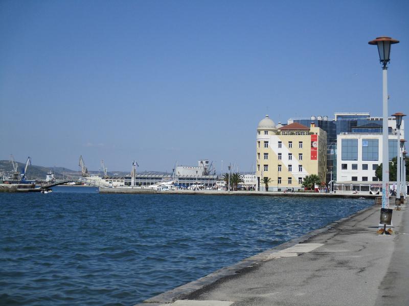 Volos, Monument